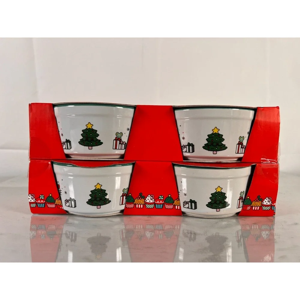 Set Of 4 Hello Kitty Ceramic RAMEKINS Souffle Dish CHRISTMAS TREE Holiday‎ NEW